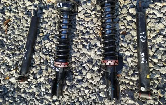 Nissan Juke I F15 Stub axle 
