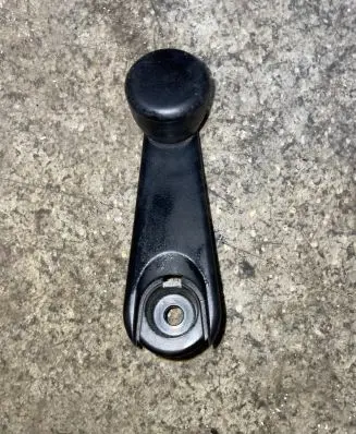 BMW 3 E46 Front door window winding handle 51328122503