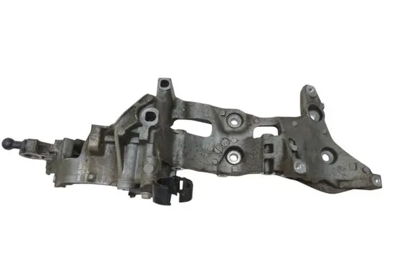 Volkswagen Golf VII Generator/alternator bracket 04L903143D