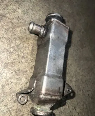 BMW 5 E39 EGR valve cooler 7787404 59185 96040
