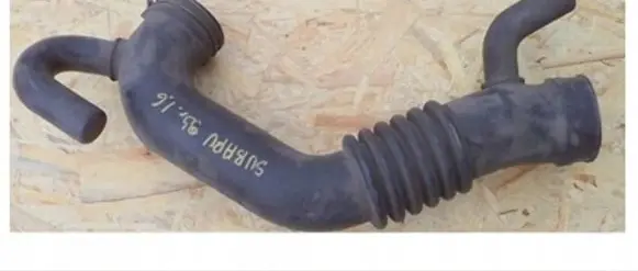 Subaru Impreza I Air intake hose/pipe