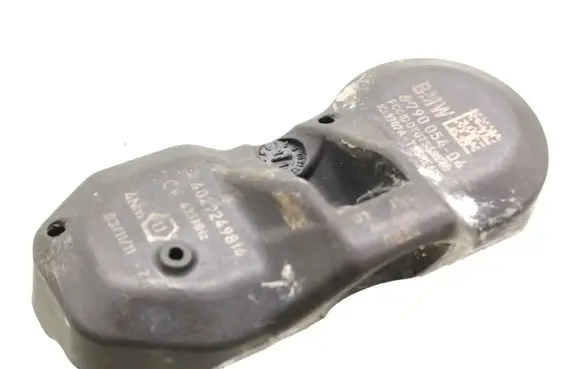 BMW 3 F30 F35 F31 Tire pressure sensor 6790054