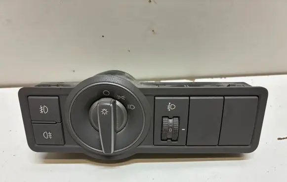 Hyundai Solati H350 Light switch 9331059800