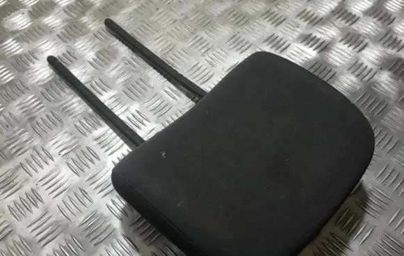 Renault Megane II Front seat headrest 