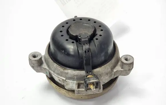 Audi A8 S8 D5 Engine mount vacuum valve 4M0399152Q