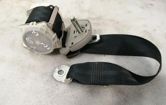 Toyota Corolla Verso AR10 Third row seat belt 735700F010C0