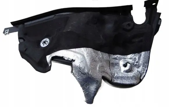 Audi Q7 4L Heat shield in engine bay 4L0819512