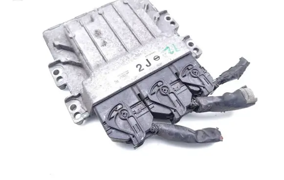 Nissan Qashqai Engine control unit/module 23710HX42C A2C98757200