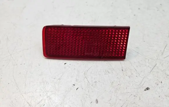 Volkswagen Touareg II Rear tail light reflector 7P6945105