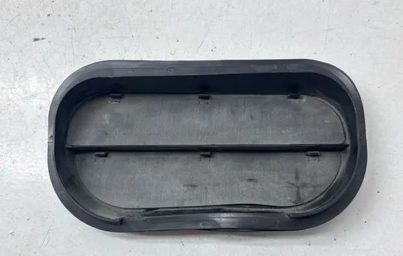Volkswagen ID.5 Quarter panel pressure vent 6R0819465