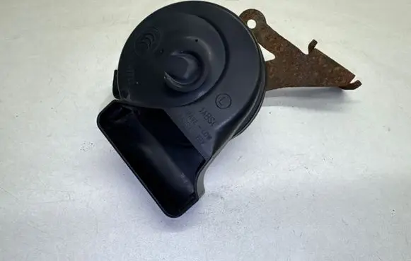 Volkswagen PASSAT B7 Horn signal 7N0951221A