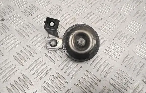 Nissan Leaf II (ZE1) Horn signal 004020