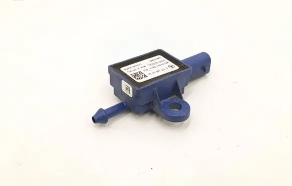 Mercedes-Benz A W176 Airbag deployment crash/impact sensor A1769052400