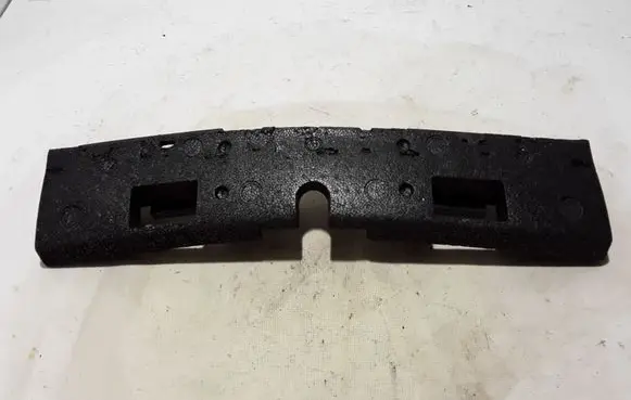 Front bumper foam support bar