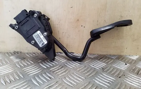 Volkswagen Sharan Accelerator throttle pedal 7M3721603D YM219F836AB
