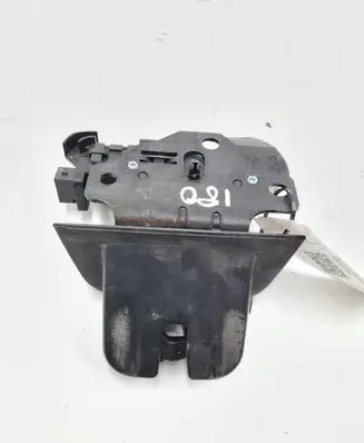 Audi A4 S4 B7 8E 8H Tailgate/trunk/boot lock/catch/latch 8E9827520A