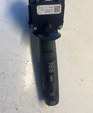 Opel Insignia A Indicator stalk 13500692 82720210139