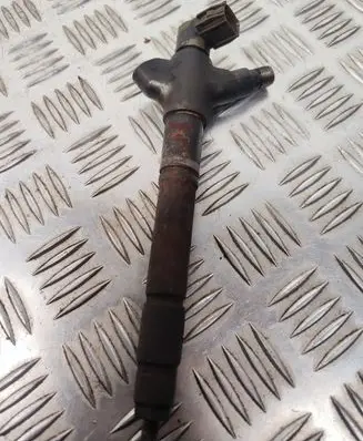 Toyota Auris 150 Fuel injector 236700R100