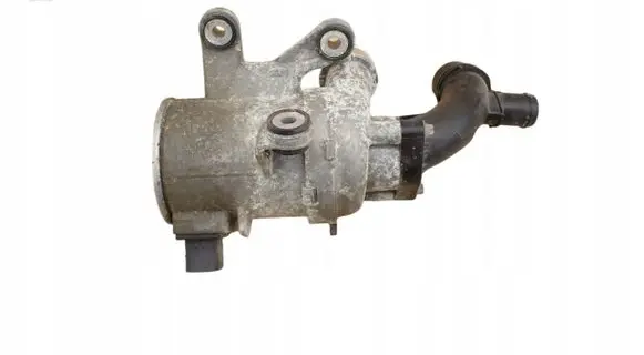 Mercedes-Benz C W205 Water pump A2742000207