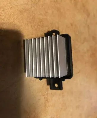 Mitsubishi Outlander Heater blower motor/fan resistor 05918CG