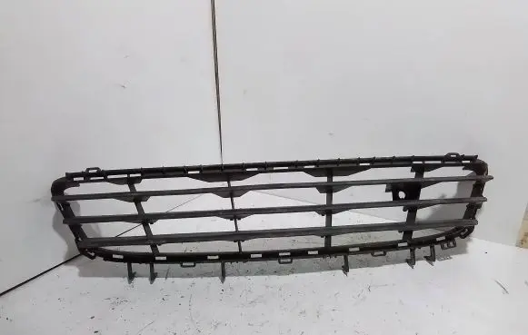 Opel Astra H Front bumper lower grill