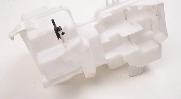 Volvo XC40 Windshield washer fluid reservoir/tank 32229650