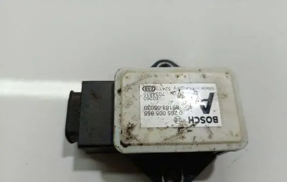 Toyota Avensis T270 ESP acceleration yaw rate sensor 0265005855
