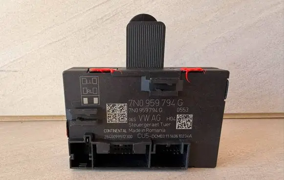 Seat Alhambra (Mk2) Door control unit/module 7N0959794G
