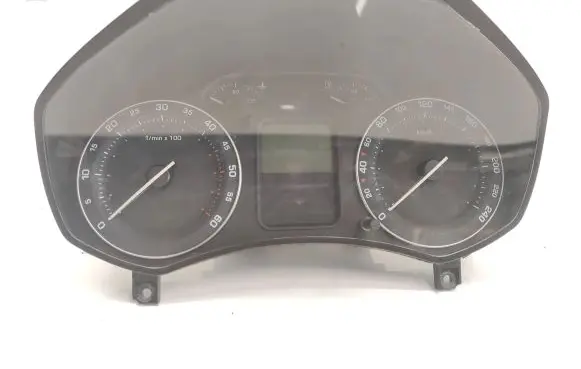 Skoda Octavia Mk2 (1Z) Speedometer (instrument cluster) 1Z0920822D V1610056 SKZ7Z053995510