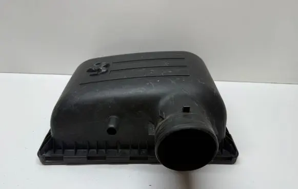 Dodge RAM 1500 DS Air filter box cover 05179198AA 53032405C 05179198A
