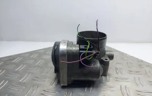 Volkswagen Touran I Throttle body valve 036133062QKAS 036133062Q