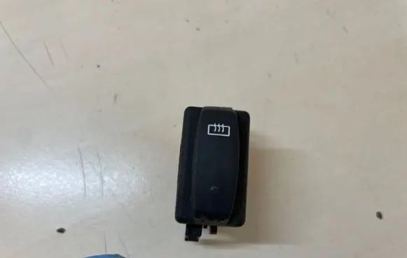 Opel Vivaro Windscreen/window heater switch 26488