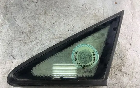 Opel Zafira A Front door vent window glass four-door 