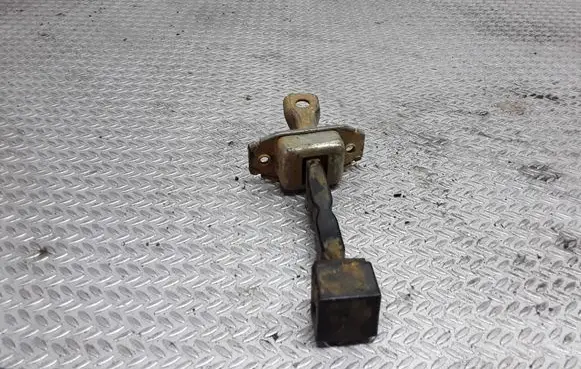 Mitsubishi Lancer X Rear door check strap stopper