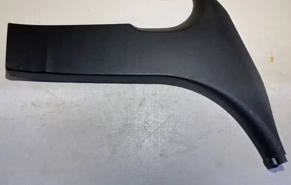 (B) pillar trim (bottom)