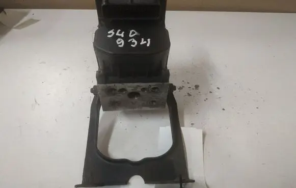Volvo S40, V40 ABS Pump 0273004224 0265216462 30857585