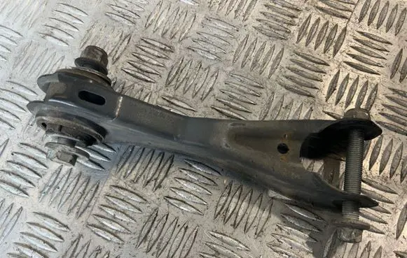 Infiniti Q30 Rear control arm A2463500053