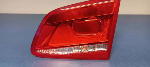 Volkswagen PASSAT B7 Tailgate rear/tail lights 90004891