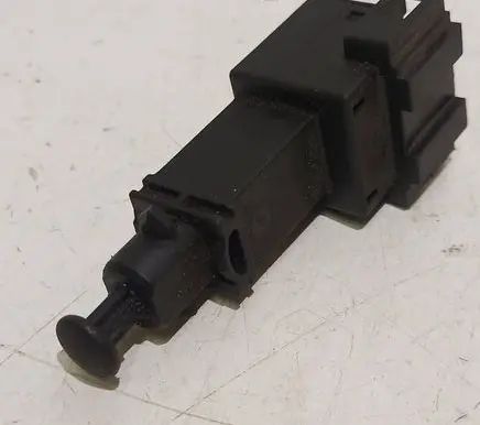 Volkswagen Golf IV Brake pedal sensor switch 1J0945511A