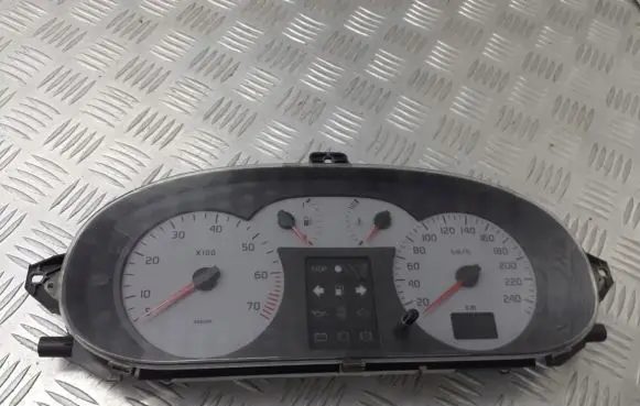 Renault Megane I Speedometer (instrument cluster) 8200038783