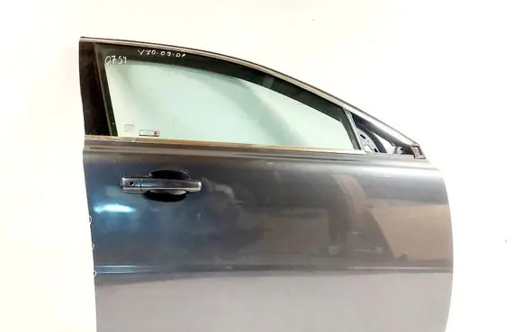 Volvo V70 Front door