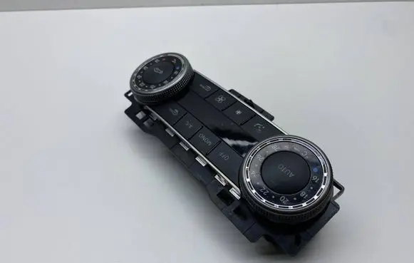 Mercedes-Benz C W204 Climate control unit 2048309885
