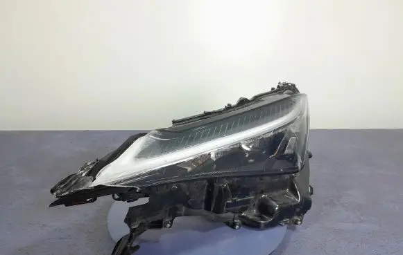 Lexus UX Headlight/headlamp