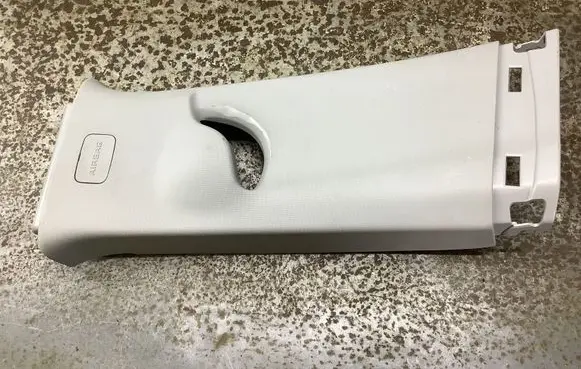 Chevrolet Bolt (B) pillar trim (top) T11023 0C916415
