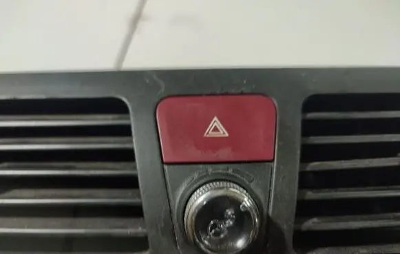 Citroen C4 Grand Picasso Hazard light switch 9655274S0R
