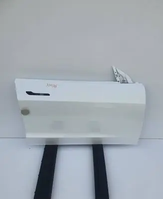 Tesla Model 3 Front door 1081420-EC-C D3-11-25