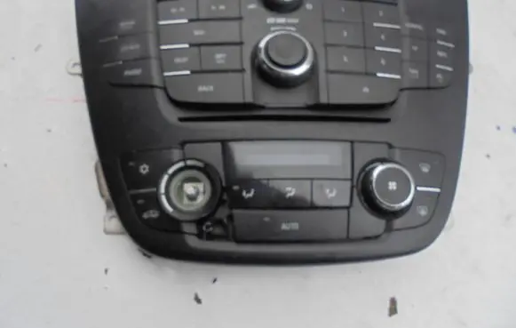 Opel Insignia A Climate control unit