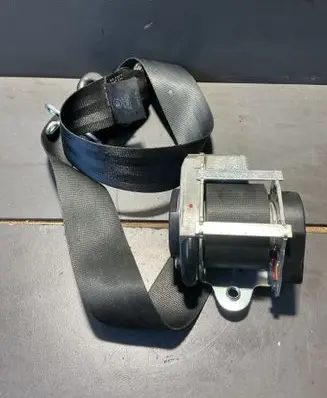 Ford Focus Front seatbelt 617231900
