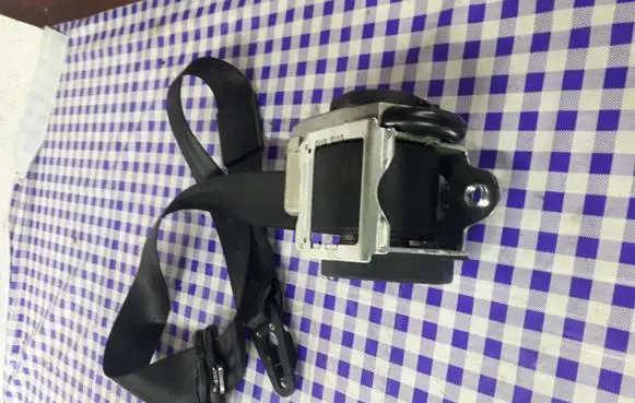 Audi A4 S4 B7 8E 8H Front seatbelt 6439DJ71197