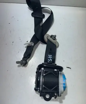 Mazda 6 Front seatbelt 1085479